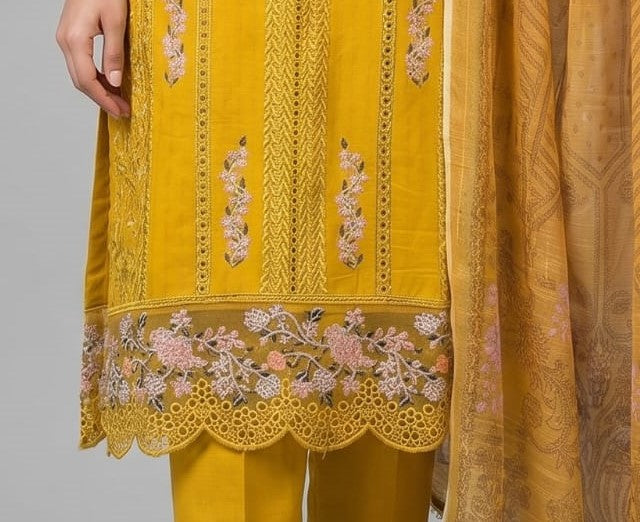 AK-2613 | Yellow Queen